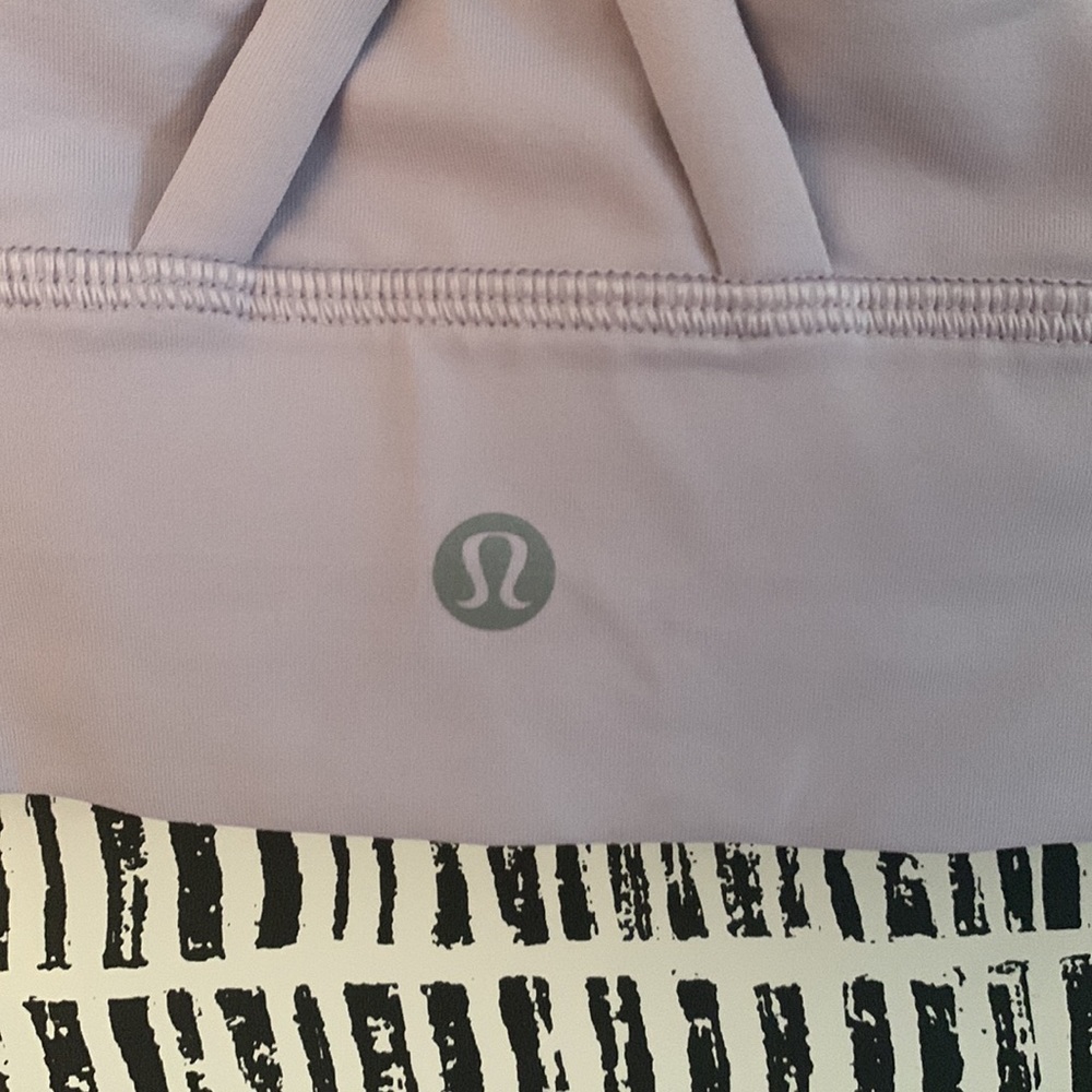Lululemon bra - Picture 3 of 3
